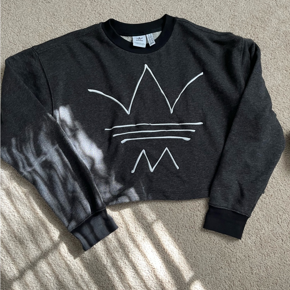 Adidas cropped womens / juniors sweatshirt